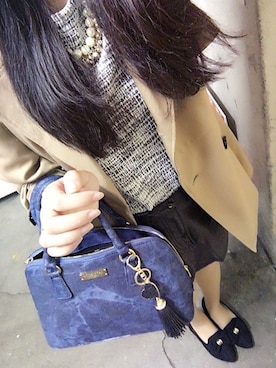「レザースカート」｜「アイテム（トレンチコート）」を使った、yuka.さん（レディース・161cm）の秋コーディネート