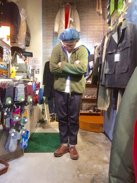 「MANASTASH（マナスタッシュ）のアイテム（パーカー）」を使った、粕谷さん（メンズ・180cm）の秋コーディネート
