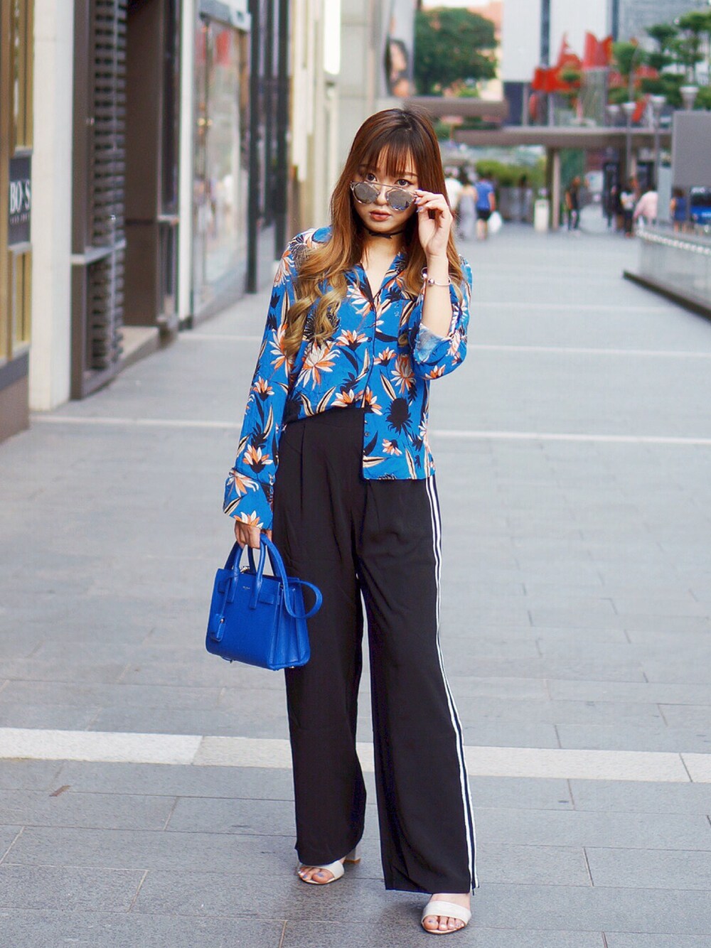「Pajamas、ootd、summer、outfit、streetstyle」｜「DOROTHY PERKINSのアイテム（シャツ/ブラウス、ブルー系）」を使った、BaoerTangさん（レディース・158cm）の冬コーディネートの1枚目の写真
