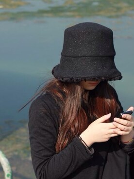 「initial（イニシャル）のアイテム（ハット、ブラック系）」を使った、twenty_auさん（レディース・165cm）の秋コーディネート