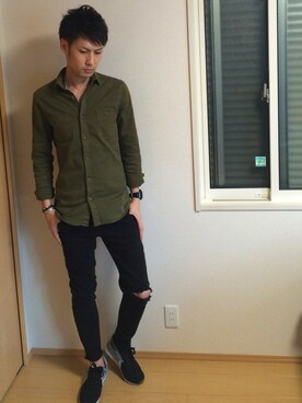 「ZARA（ザラ）のアイテム（シャツ/ブラウス、グリーン系）」を使った、takashiさん（メンズ・180cm）の春コーディネート
