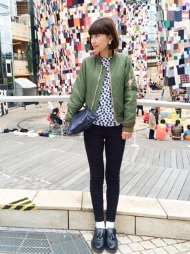「シャネル」｜「アイテム（ブルゾン）」を使った、潮田あかりさん（レディース・166cm）の春コーディネート