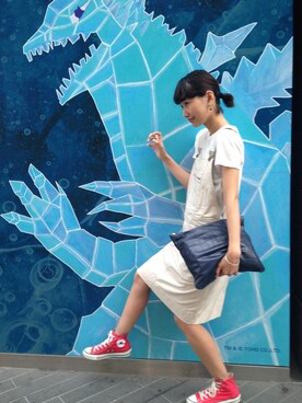 「MARGARET HOWELL（マーガレットハウエル）のアイテム（オールインワン・サロペット）」を使った、潮田あかりさん（レディース・166cm）の夏コーディネート