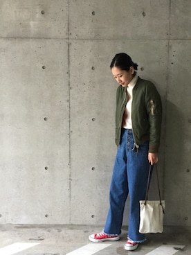 「SunKu（サンク）のアイテム（財布/小物）」を使った、潮田あかりさん（レディース・166cm）の春コーディネート