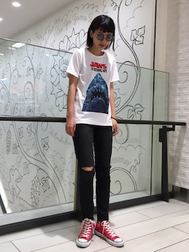 「A BATHING APE（アベイシングエイプ）のアイテム」を使った、潮田あかりさん（レディース・166cm）の夏コーディネート
