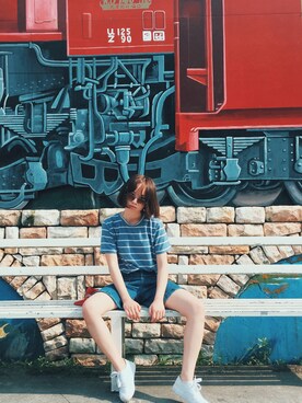 「Keds（ケッズ）のアイテム（シューズ、ホワイト系）」を使った、Kyyyyyylinさん（レディース・162cm）の春コーディネート