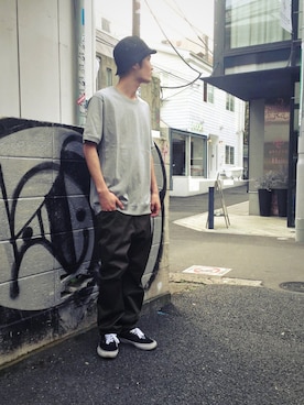 「DOUBLE STEAL（ダブルスティール）のComic Logo バケットハット（ハット）」を使った、つるマンさん（メンズ・174cm）の春コーディネート