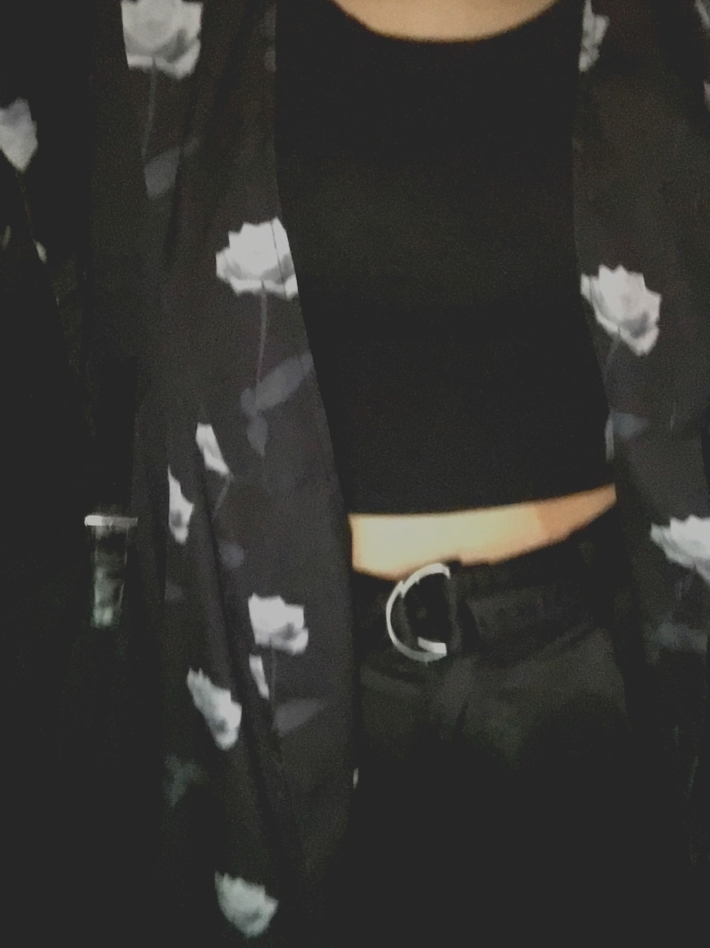 「Faith、faithtokyo、ALLBLACK、オールブラック、アロハシャツ、薔薇、チンピラ、ヤンキー」｜「Faithのアイテム（その他トップス、ブラック系）」を使った、△   chiakiさん（レディース・170cm）の夏コーディネートの1枚目の写真