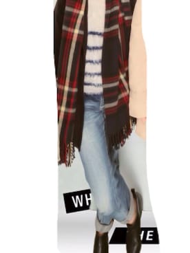 「earth music&ecology（アースミュージックアンドエコロジー）のアイテム（モッズコート、ブラック系）」を使った、MIN'♪さん（レディース・160cm）の冬コーディネート