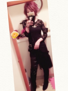 「Michal Negrin（ミハエル ネグリン）のアイテム（アクセサリー）」を使った、💚M💜she/themさん（レディース・160cm）の冬コーディネート