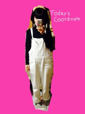 「黒タートルネック」｜「アイテム（サロペット/オーバーオール）」を使った、NANAEさん（レディース・154cm）の秋コーディネート