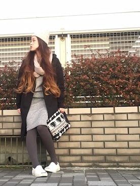 「ロングヘア」｜「アイテム（ニットキャップ/ビーニー）」を使った、ちゃんあみさん（レディース・160cm）の冬コーディネート