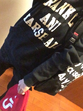 「FRANKLIN & MARSHALL（フランクリンマーシャル）のアイテム（パーカー、ブラック系）」を使った、にぽぽさん（レディース・155cm）の冬コーディネート