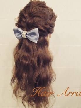 「アイテム（ヘアアクセサリー）」を使った、T&E Officialさん（レディース・160cm）の春コーディネート