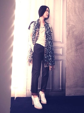「DRIES VAN NOTEN（ドリスヴァンノッテン）のアイテム（パンツ）」を使った、g-GIEMAISONSTAFFさん（レディース・165cm）の春コーディネート