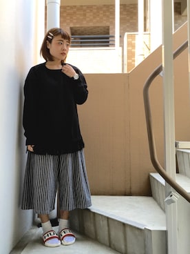 「スリッパ」｜「アイテム（オールインワン・サロペット）」を使った、akiさん（レディース・153cm）の春コーディネート