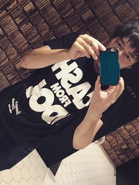 「BiSのアイテム（Tシャツ/カットソー、ブラック系）」を使った、ｼﾞｮｾﾌ🦄ももかーまん✅さん（メンズ・180cm）の春コーディネート