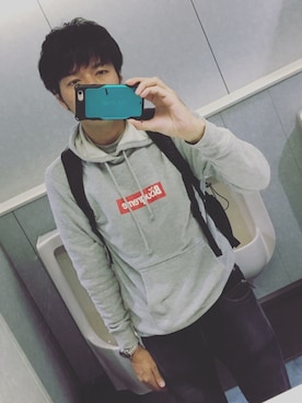 「no brand（ノーブランド）のアイテム（パーカー、グレー系）」を使った、ｼﾞｮｾﾌ🦄ももかーまん✅さん（メンズ・180cm）の秋コーディネート