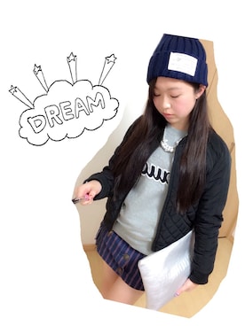 「アイテム（クラッチバッグ、グレー系）」を使った、⋈.*さん（レディース・158cm）の冬コーディネート