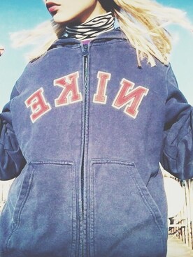 「アイテム（マウンテンパーカー、ブルー系）」を使った、矢部ユウナさん（レディース・152cm）の冬コーディネート