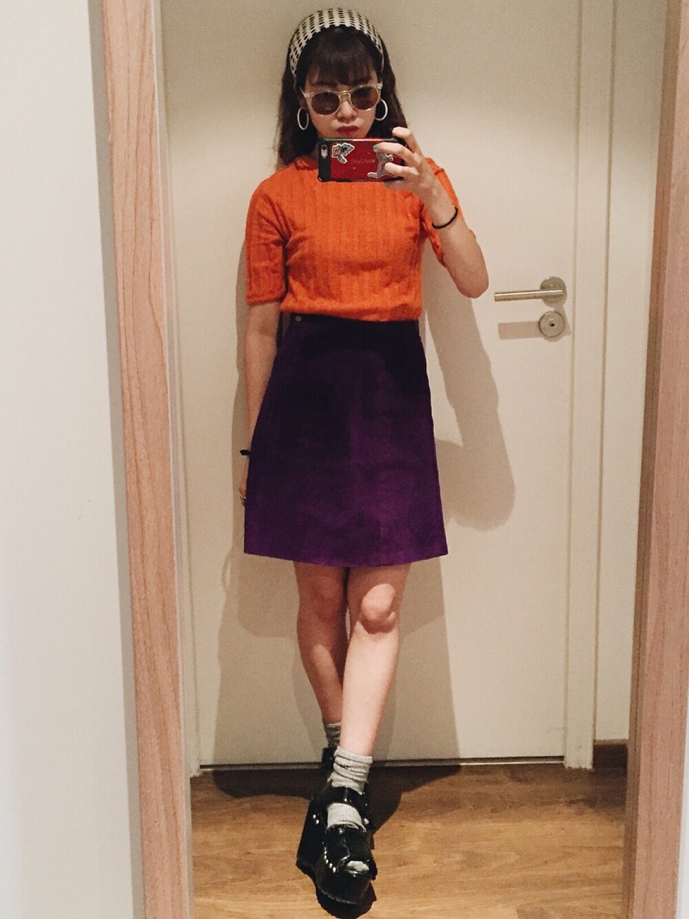 「パリ」｜「motherの【DEPT】GERMAN dead stock T（Tシャツ/カットソー、オレンジ系）」を使った、矢部ユウナさん（レディース・153cm）の夏コーディネートの1枚目の写真