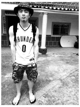 符萊茵さんのコーディネート