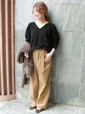 「アイテム（ゴールド系）」を使った、asanoさん（レディース・158cm）の秋コーディネート