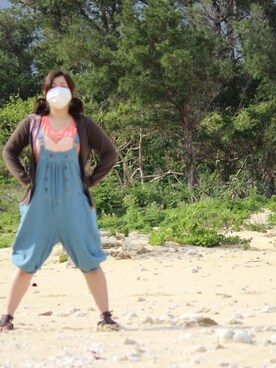 「ARROW（アロー）のアイテム（サロペット/オーバーオール）」を使った、茉夏ですさん（レディース・157cm）の春コーディネート