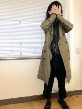 「アイテム（トレンチコート、ゴールド系）」を使った、もんたさん（メンズ・162cm）の冬コーディネート