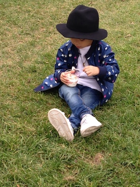 「アイテム（ナイロンジャケット）」を使った、三兄弟さん（キッズ・100cm）の秋コーディネート