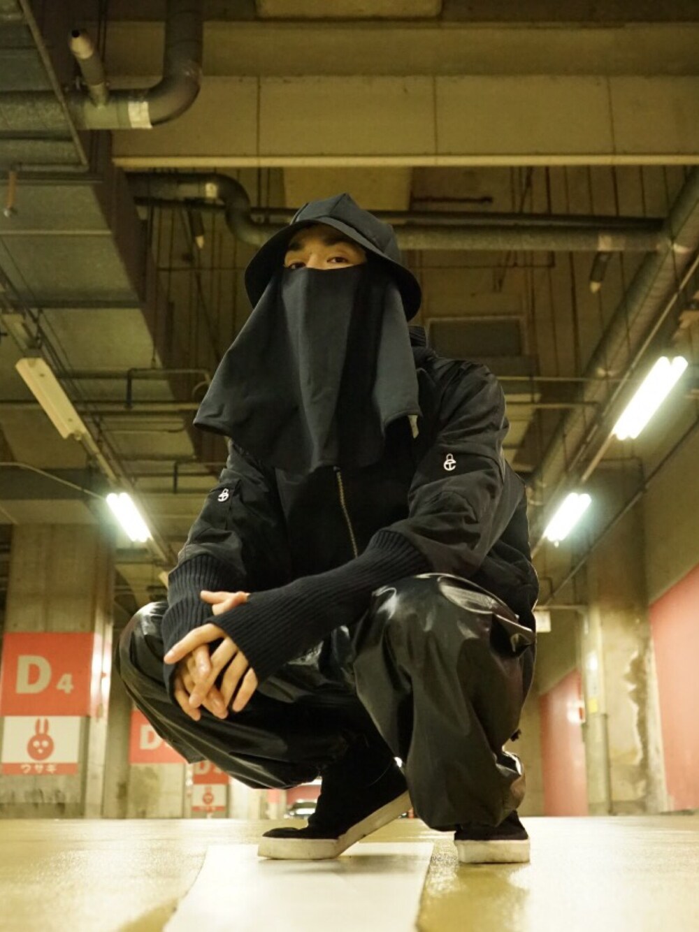 「raddlounge、lookbook、TELFAR、ITOKAWA FILM、モード、ジャケット、冬、秋のコーデ、秋冬、スリッポン」｜「TELFARのアイテム（ブルゾン、ブラック系）」を使った、K.A.I. (RADD LOUNGE)さん（メンズ・173cm）の秋コーディネートの1枚目の写真