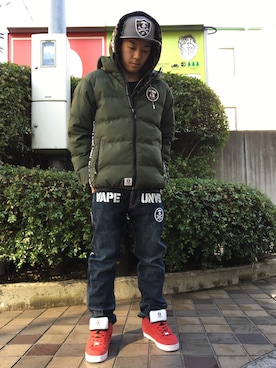 「AAPE BY A BATHING APE（エーエイプバイアベイシングエイプ）のアイテム（ジャケット/アウター）」を使った、山本雄也さん（メンズ・165cm）の冬コーディネート