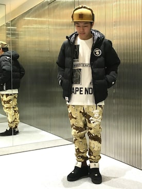 「AAPE BY A BATHING APE（エーエイプバイアベイシングエイプ）のアイテム（ジャケット/アウター）」を使った、山本雄也さん（メンズ・165cm）の冬コーディネート