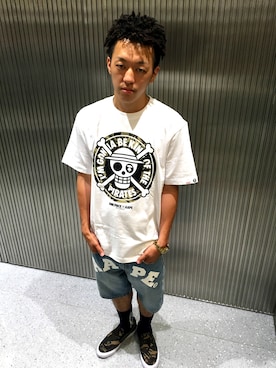 「AAPE BY A BATHING APE（エーエイプバイアベイシングエイプ）のアイテム（パンツ）」を使った、山本雄也さん（メンズ・165cm）の夏コーディネート