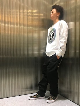 「AAPE BY A BATHING APE（エーエイプバイアベイシングエイプ）のアイテム（パンツ）」を使った、山本雄也さん（メンズ・165cm）の秋コーディネート