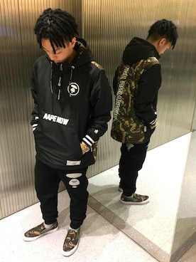 「AAPE BY A BATHING APE（エーエイプバイアベイシングエイプ）のアイテム（パンツ）」を使った、山本雄也さん（メンズ・165cm）の秋コーディネート