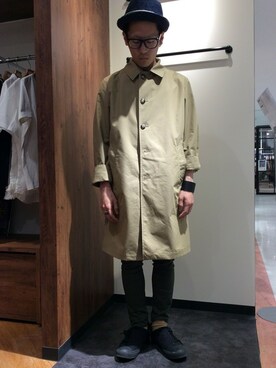 「The DUFFER of ST.GEORGE（ザダファーオブセントジョージ）のアイテム（ステンカラーコート）」を使った、シバタさん（メンズ・168cm）の春コーディネート