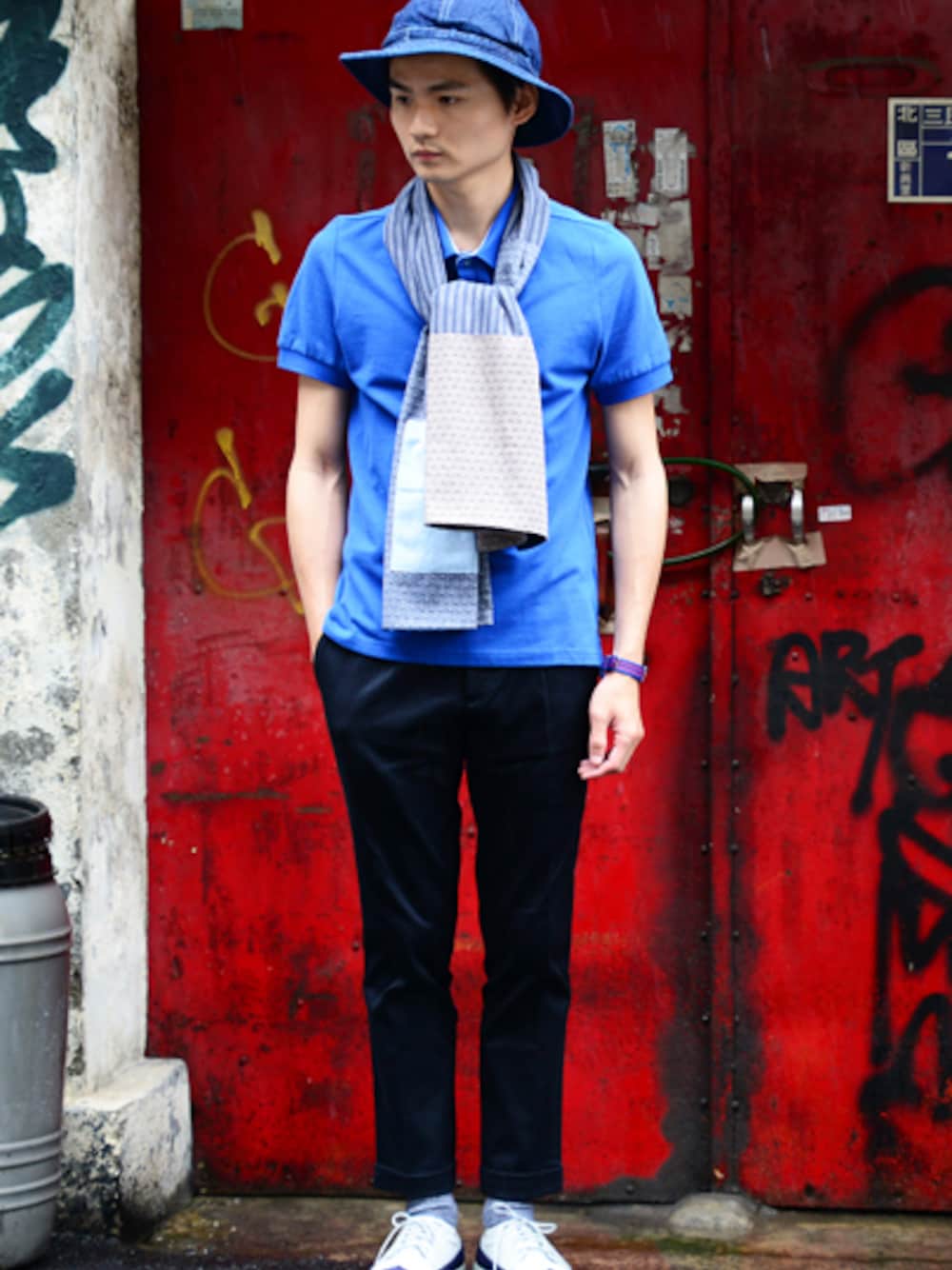 「ORPHIC、plain-me」｜「CANNABISのORPHIC HELLION（スニーカー）」を使った、plain-me_tcさん（メンズ・172cm）の夏コーディネートの1枚目の写真
