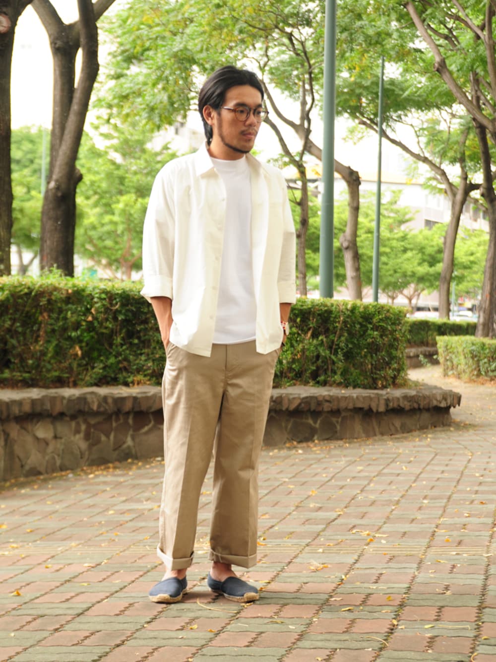 「plain-me、goodwear」｜「Goodwear(Since1983)のGoodwear鬆身厚棉純白口袋T（Tシャツ/カットソー、ホワイト系）」を使った、plain-me_tcさん（メンズ・175cm）の秋コーディネートの1枚目の写真