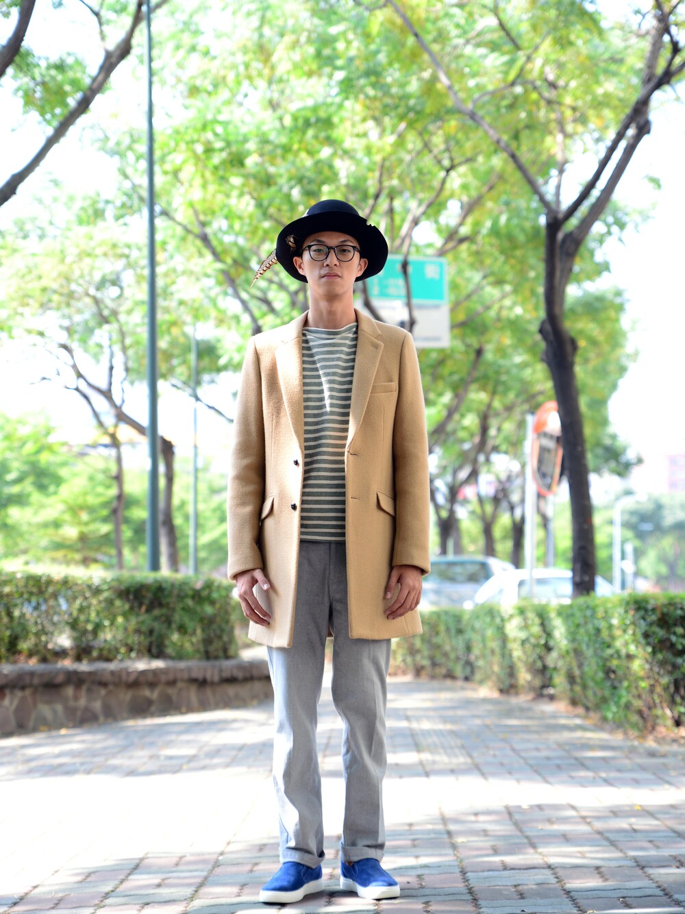 「art comes first、plain-me」｜「plain meの經典毛料Chesterfield Coat（ダウンジャケット/コート、ベージュ系）」を使った、plain-me_tcさん（メンズ・175cm）の秋コーディネートの1枚目の写真