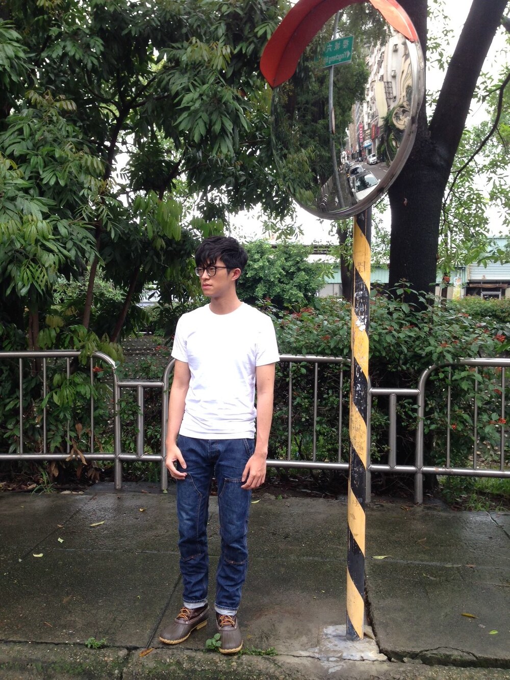 「bread & boxers」｜「Bread & BoxersのBread&Boxers Basic圓領T（その他、その他）」を使った、plain-me_tcさん（メンズ・178cm）の春コーディネートの1枚目の写真