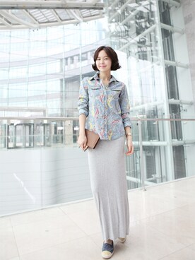 「総柄トップス」｜「アイテム（その他アウター）」を使った、Lemiteさん（レディース・166cm）の春コーディネート