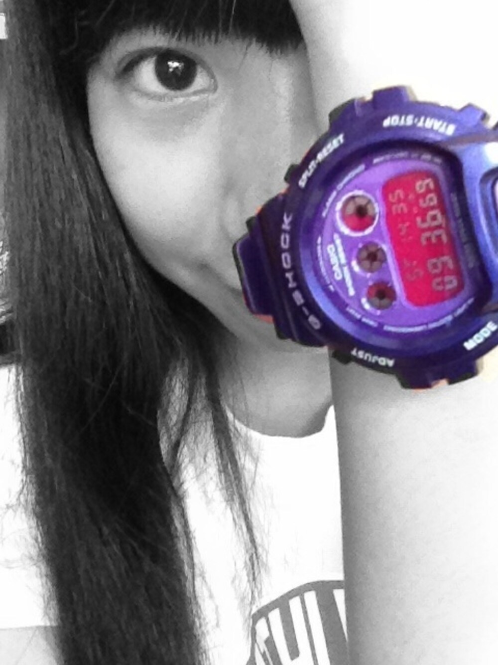 「g shock」｜「G-SHOCKのG-SHOCK DW6900（アナログ腕時計、パープル系）」を使った、鄭小不さん（レディース・150cm）の夏コーディネートの1枚目の写真