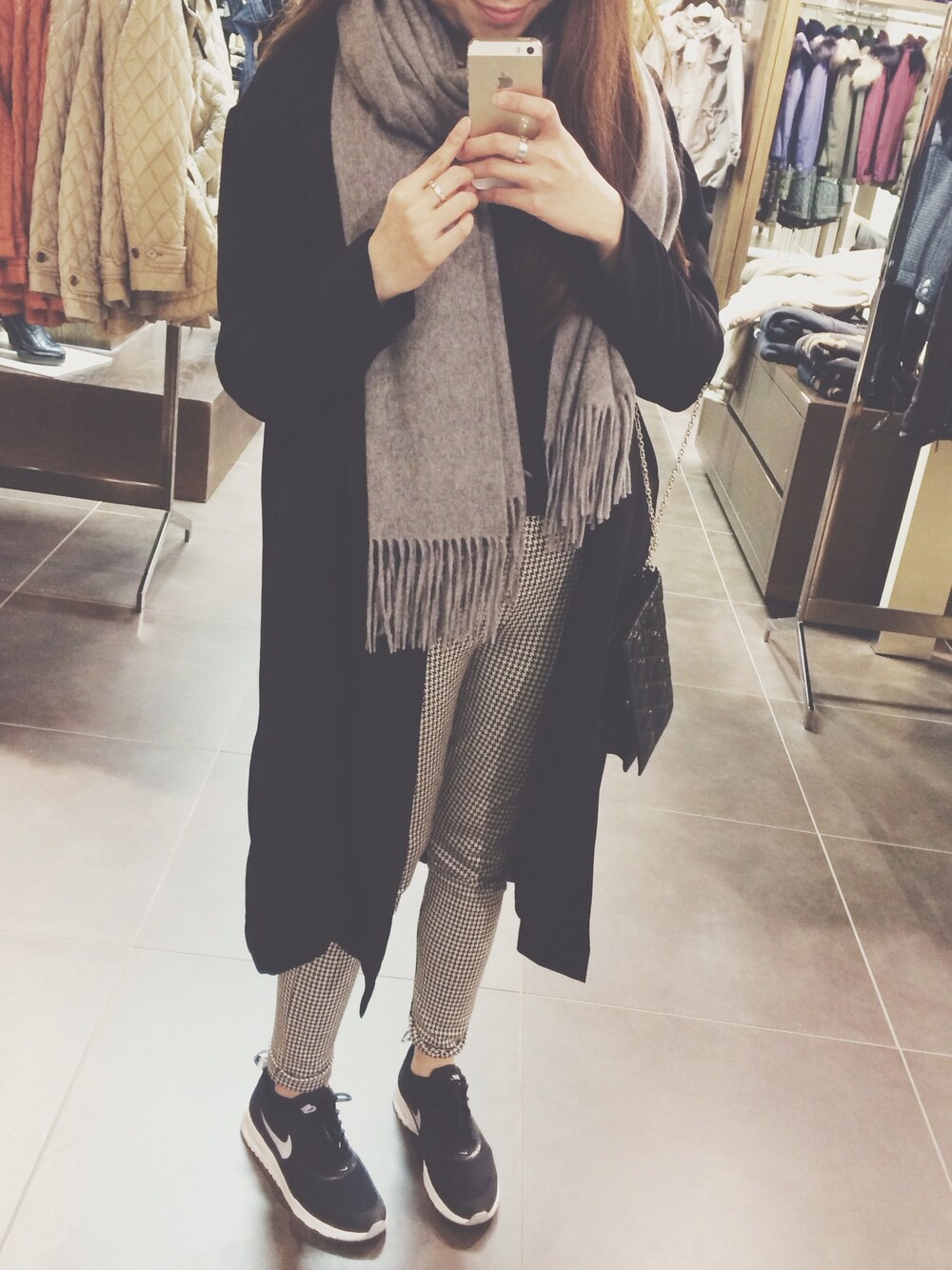 「Dior、chanel、CELINE、NIKE、NIKE AIR MAX、tiffany&co」｜「TOPSHOPのアイテム（シャツ/ブラウス、ブラック系）」を使った、jessieccyさん（メンズ・163cm）の夏コーディネートの1枚目の写真