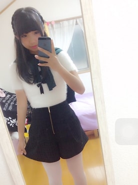 「白タイツ」｜ゆうきてぃ（宮下優希）さん（レディース・161cm・10代）の秋コーディネート