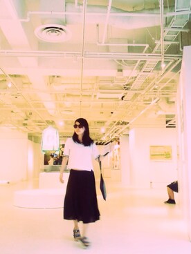 「GU（ジーユー）のアイテム（Tシャツ/カットソー、ホワイト系）」を使った、アニーさん（レディース・161cm）の夏コーディネート
