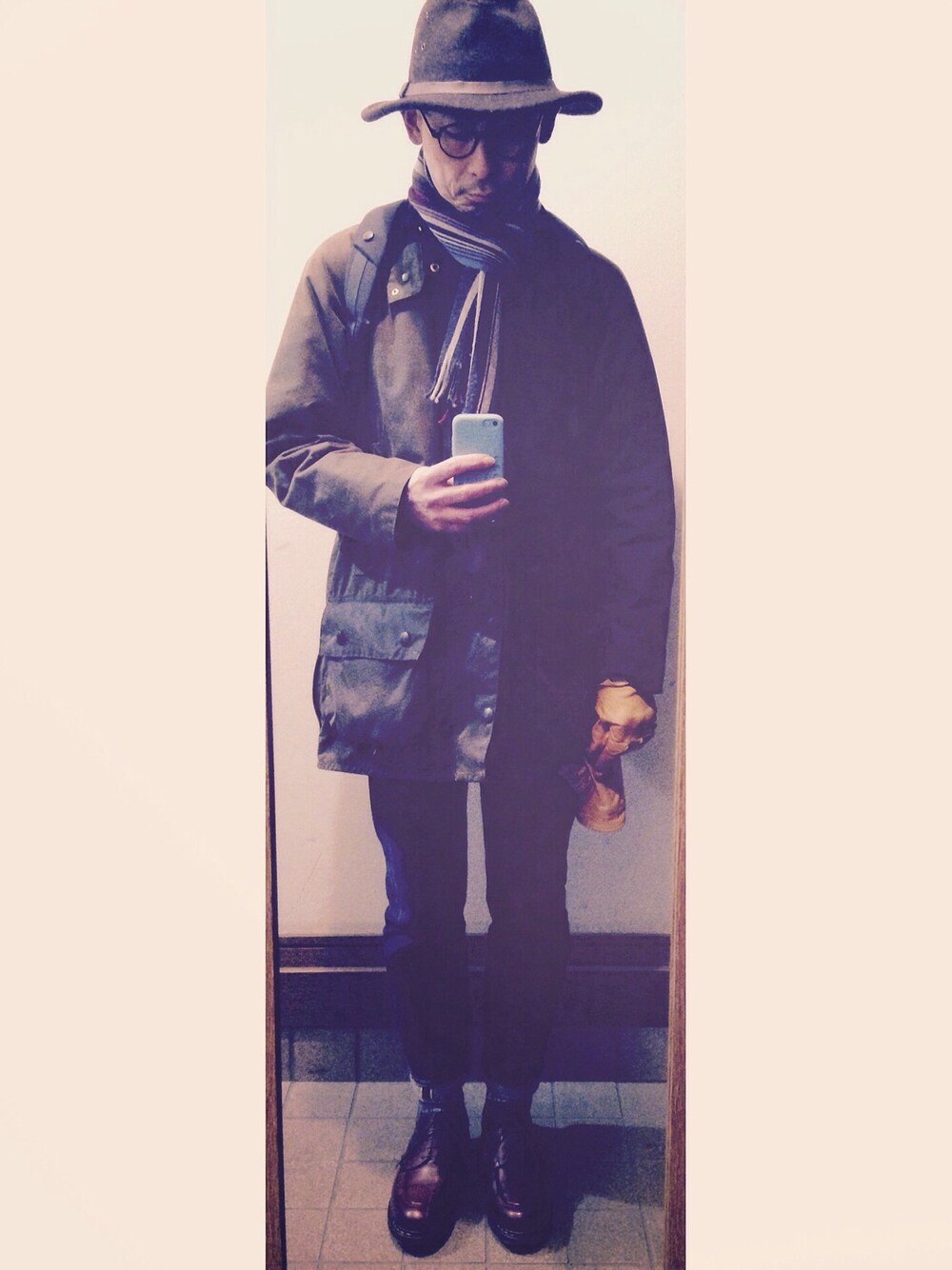 「barbour、Paraboot、FILSON、RESOLUTE、バブアー、ワックスジャケット」｜「BarbourのBarbour（その他アウター、ブラウン系）」を使った、hiro5cさん（メンズ・170cm）の冬コーディネートの1枚目の写真