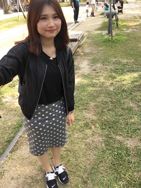 「LOVFEE（ラッフィ）のアイテム（スカート）」を使った、KIKI BONJOURさん（レディース・161cm）の秋コーディネート