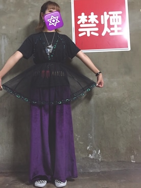 「Marilyn Mansonのアイテム（Tシャツ/カットソー、ブラック系）」を使った、る子さん（レディース・163cm）の秋コーディネート