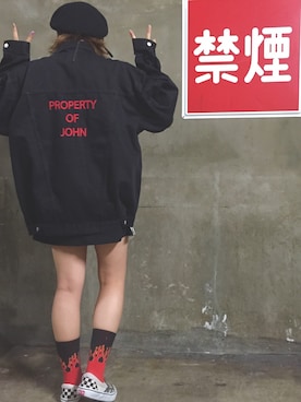 「I&ME（アイアンドミー）のアイテム（ソックス/靴下、ブラック系）」を使った、る子さん（レディース・163cm）の秋コーディネート